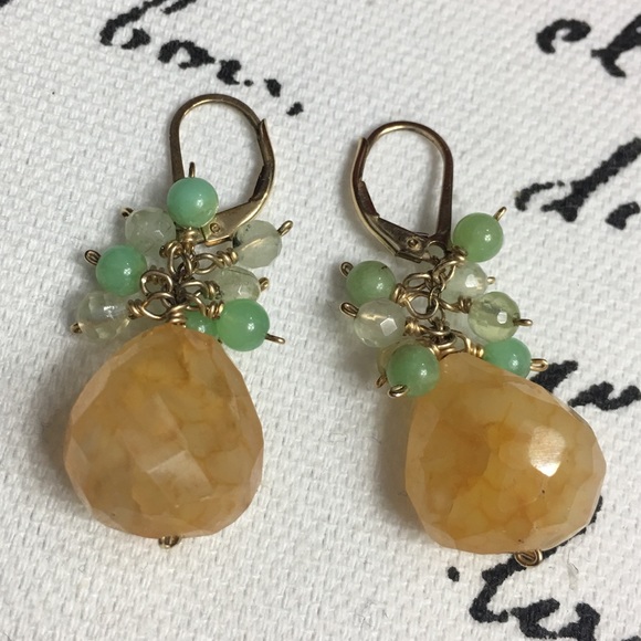 Stone and 1/20 GF dangling earrings - Picture 2 of 8